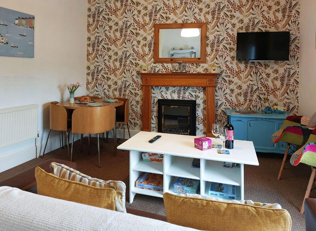 Salt Marsh Apartment Tywyn Eksteriør billede